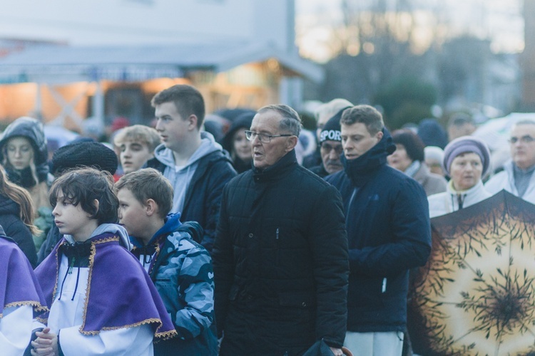 Bielawa. Droga Krzyżowa z Janem Pawłem II