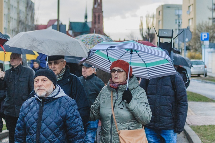 Bielawa. Droga Krzyżowa z Janem Pawłem II