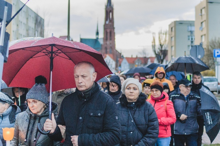 Bielawa. Droga Krzyżowa z Janem Pawłem II