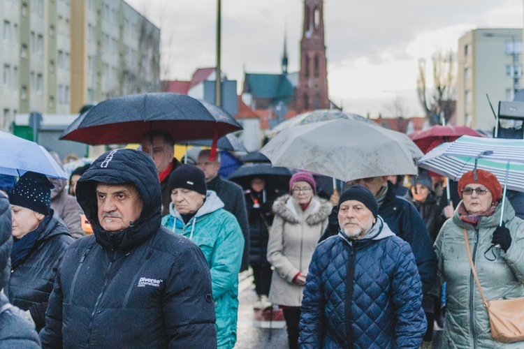 Bielawa. Droga Krzyżowa z Janem Pawłem II