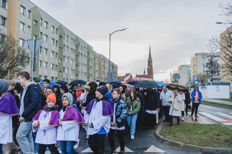 Bielawa. Droga Krzyżowa z Janem Pawłem II