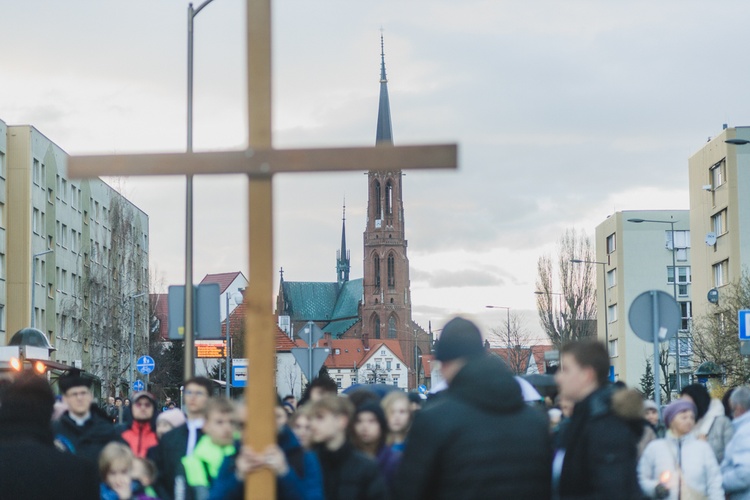 Bielawa. Droga Krzyżowa z Janem Pawłem II