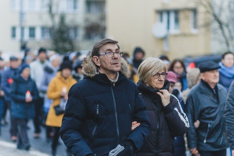 Bielawa. Droga Krzyżowa z Janem Pawłem II