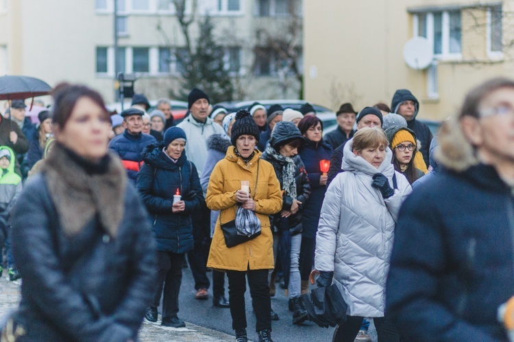 Bielawa. Droga Krzyżowa z Janem Pawłem II