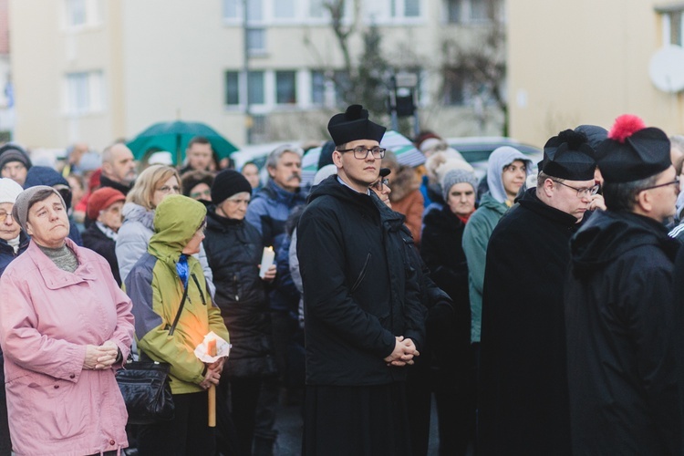 Bielawa. Droga Krzyżowa z Janem Pawłem II