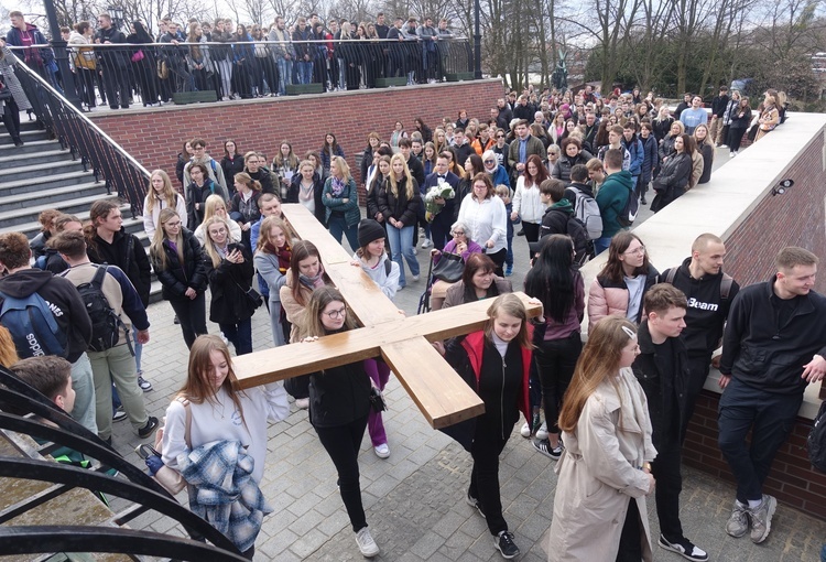 Pielgrzymka maturzystów z diecezji sandomierskiej na Jasną Górę