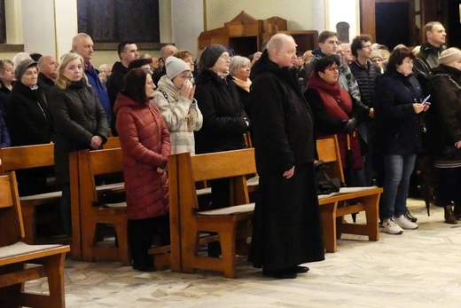 Z Leszczyn na Złote Łany - Miejska Droga Krzyżowa w Bielsku-Białej 2023