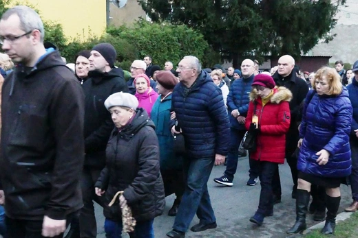 Z Leszczyn na Złote Łany - Miejska Droga Krzyżowa w Bielsku-Białej 2023