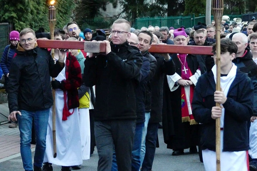 Z Leszczyn na Złote Łany - Miejska Droga Krzyżowa w Bielsku-Białej 2023