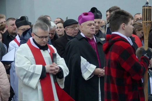 Z Leszczyn na Złote Łany - Miejska Droga Krzyżowa w Bielsku-Białej 2023