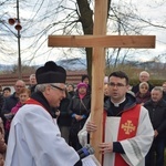 Ząbkowice Śl. Miejska Droga Krzyżowa ze św. Jadwigą i św. Janem Pawłem II 