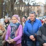 Ząbkowice Śl. Miejska Droga Krzyżowa ze św. Jadwigą i św. Janem Pawłem II 