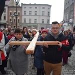 Ząbkowice Śl. Miejska Droga Krzyżowa ze św. Jadwigą i św. Janem Pawłem II 