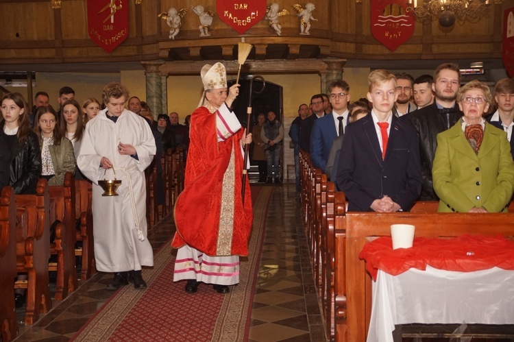 Bierzmowanie u św. Mikołaja w Świebodzicach