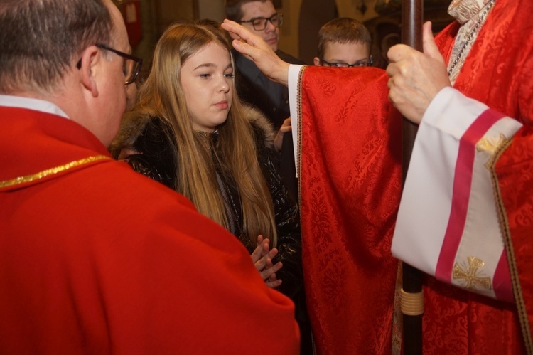 Bierzmowanie u św. Mikołaja w Świebodzicach