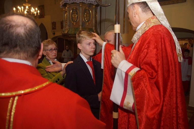 Bierzmowanie u św. Mikołaja w Świebodzicach