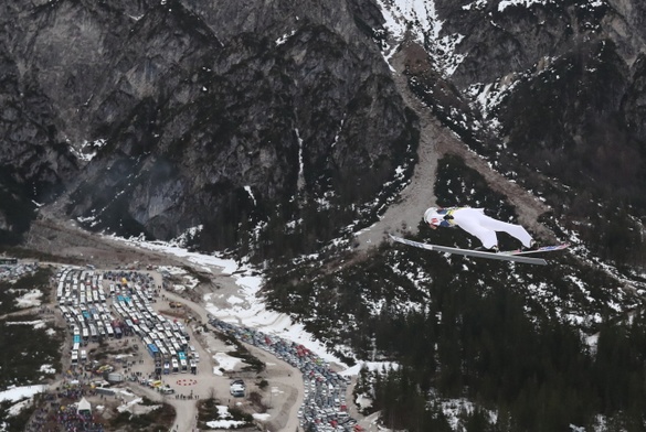 PŚ w skokach - Żyła trzeci w Planicy, zwyciężył Austriak Kraft 