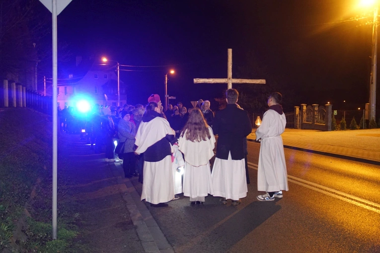 Łagiewniki. Droga Krzyżowa do trzech krzyży