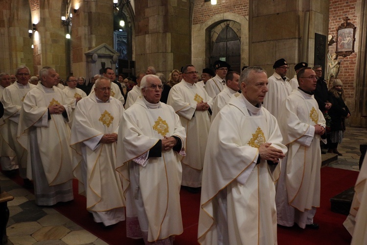 Jubileusz 40-lecia kapłaństwa abp. Józefa Kupnego