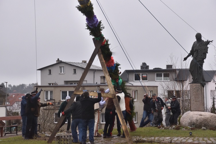 Jak górale w Gdańsku palmę postawili