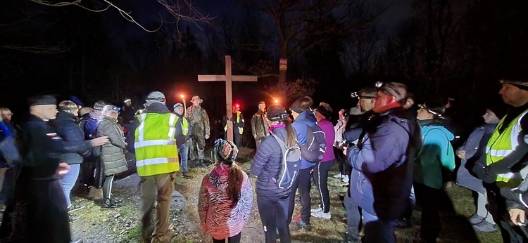 Jaroszów. Droga Krzyżowa z niezłomnymi