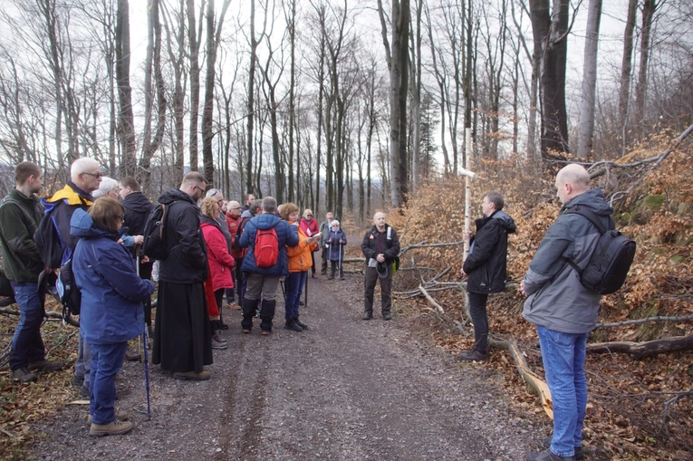 Dekanalna Droga Krzyżowa na Chełmiec