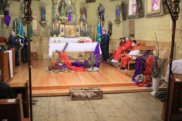 Niedziela Palmowa w Kluczu. Inauguracja sezonu lotowego gołębi