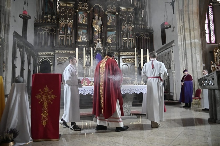 Strzegom. Palmowa procesja przeszła przez miasto 