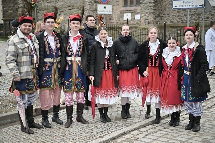 Strzegom. Palmowa procesja przeszła przez miasto 