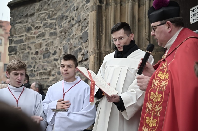 Strzegom. Palmowa procesja przeszła przez miasto 