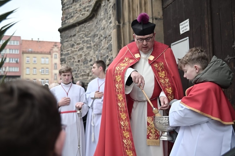 Strzegom. Palmowa procesja przeszła przez miasto 