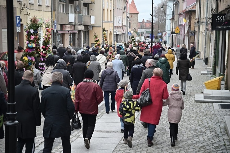 Strzegom. Palmowa procesja przeszła przez miasto 