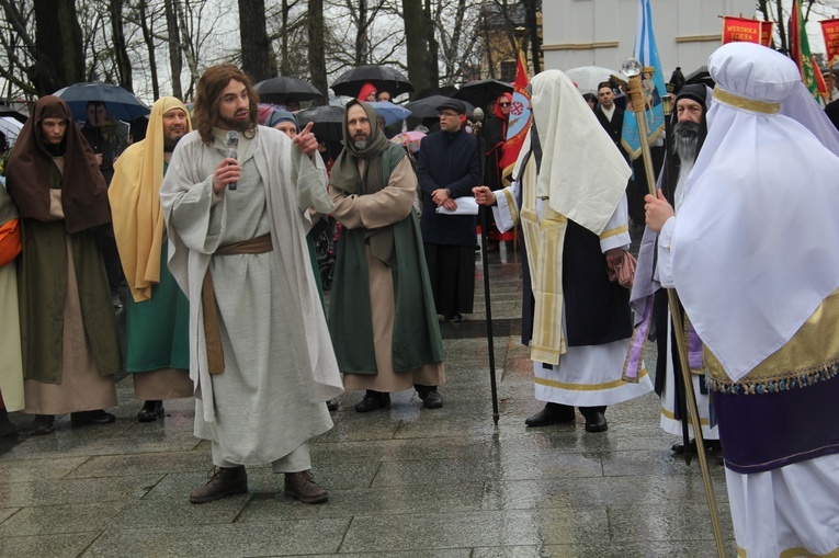 Chwalebne Misterium Męki Pańskiej w Piekarach Śl.