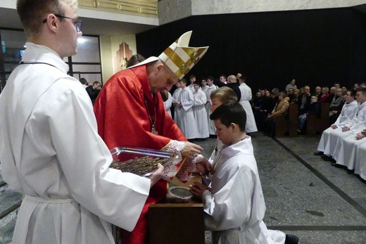 Błogosławieństwo 142 ceremoniarzy i 27 animatorów diecezji w bielskim Sercu 2023