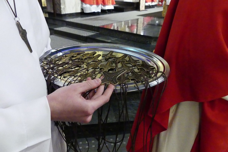 Błogosławieństwo 142 ceremoniarzy i 27 animatorów diecezji w bielskim Sercu 2023