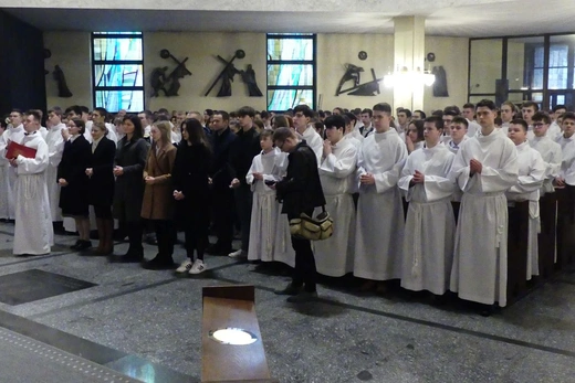 Błogosławieństwo 142 ceremoniarzy i 27 animatorów diecezji w bielskim Sercu 2023