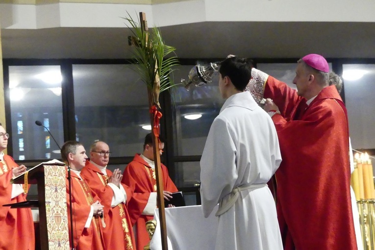 Błogosławieństwo 142 ceremoniarzy i 27 animatorów diecezji w bielskim Sercu 2023