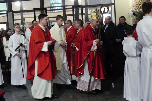 Błogosławieństwo 142 ceremoniarzy i 27 animatorów diecezji w bielskim Sercu 2023