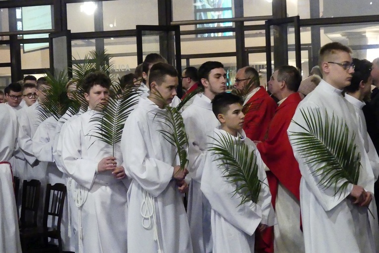 Błogosławieństwo 142 ceremoniarzy i 27 animatorów diecezji w bielskim Sercu 2023