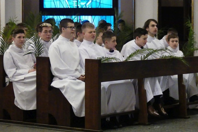 Błogosławieństwo 142 ceremoniarzy i 27 animatorów diecezji w bielskim Sercu 2023