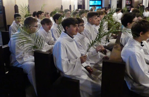 Błogosławieństwo 142 ceremoniarzy i 27 animatorów diecezji w bielskim Sercu 2023