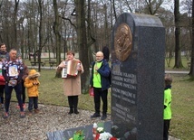 Bardzo chcemy młodemu pokoleniu przekazać prawdę, że to był największy z Polaków