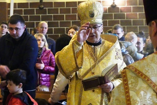 Abp Eugeniusz Popowicz odwiedził greckokatolicki ośrodek duszpasterski na Leszczynach