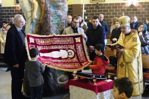 Abp Eugeniusz Popowicz odwiedził greckokatolicki ośrodek duszpasterski na Leszczynach