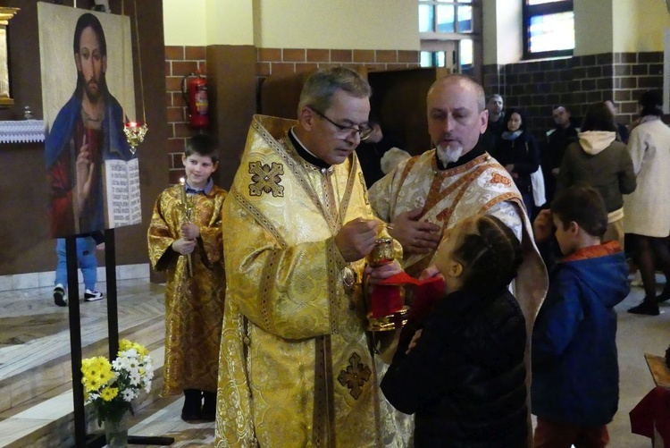 Abp Eugeniusz Popowicz odwiedził greckokatolicki ośrodek duszpasterski na Leszczynach