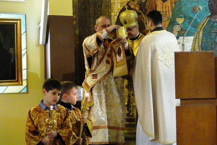 Abp Eugeniusz Popowicz odwiedził greckokatolicki ośrodek duszpasterski na Leszczynach