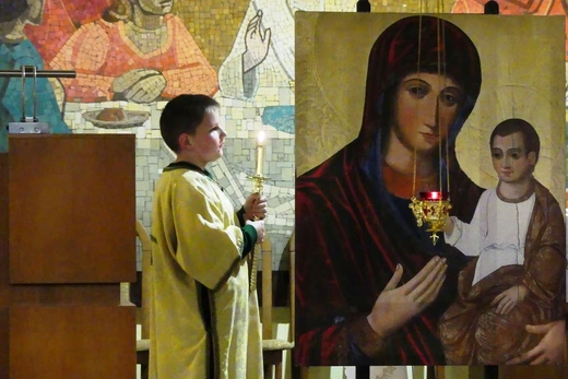 Abp Eugeniusz Popowicz odwiedził greckokatolicki ośrodek duszpasterski na Leszczynach