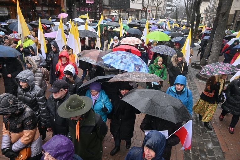 Marsz w obronie Jana Pawła II w Zakopanem