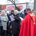 Droga Krzyżowa i dziękczynienie za św. Jana Pawła II na ulicach Głogowa