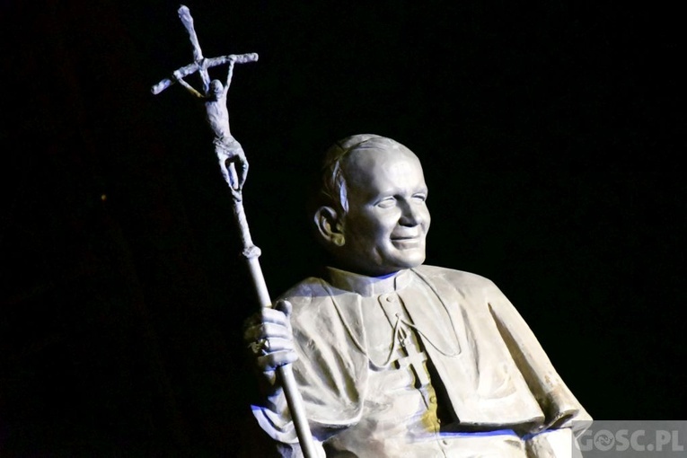 Bp Socha: Potrzeba nam wiary św. Jana Pawła II w moc zwycięską Boga.